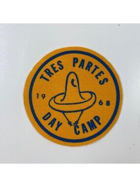 Girl Scouts Vintage Tres Partes 1968 Day Camp Patch Orange & Blue Round